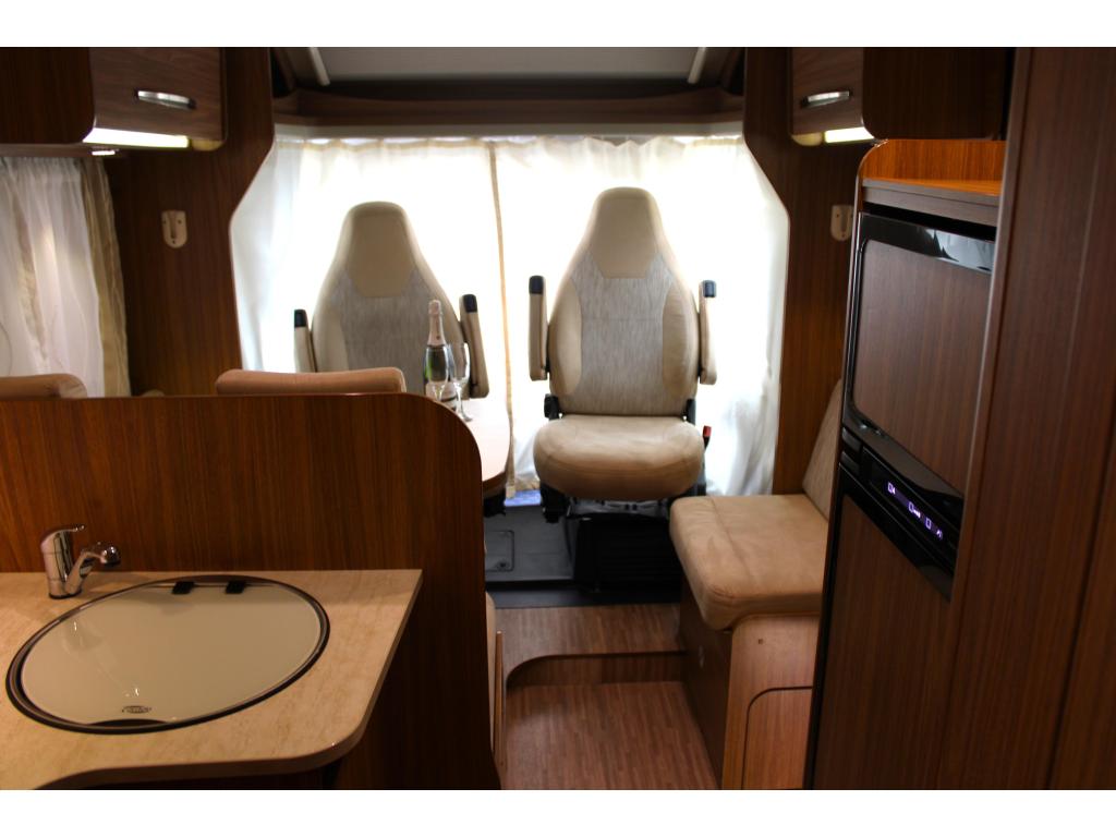 Carado –  T449 Queensbed Hefbed foto-detail