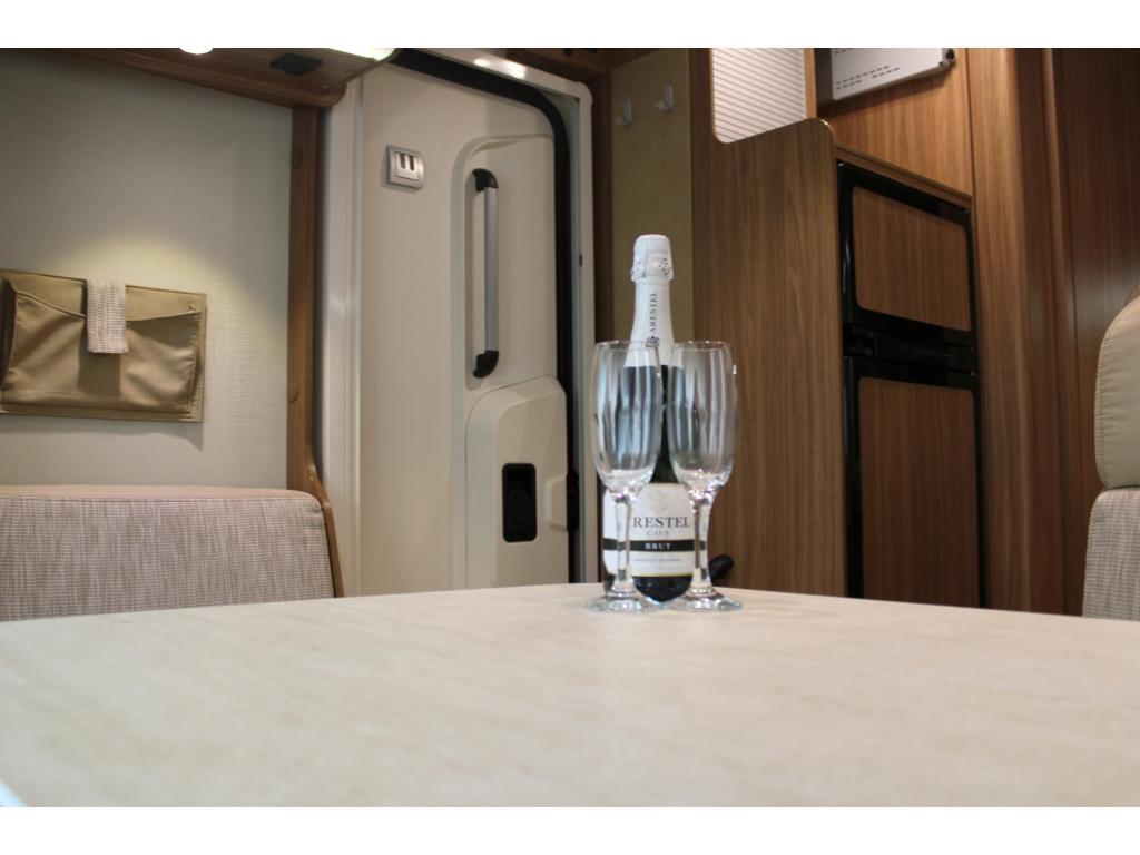 Carado –  T449 Queensbed Hefbed foto-detail