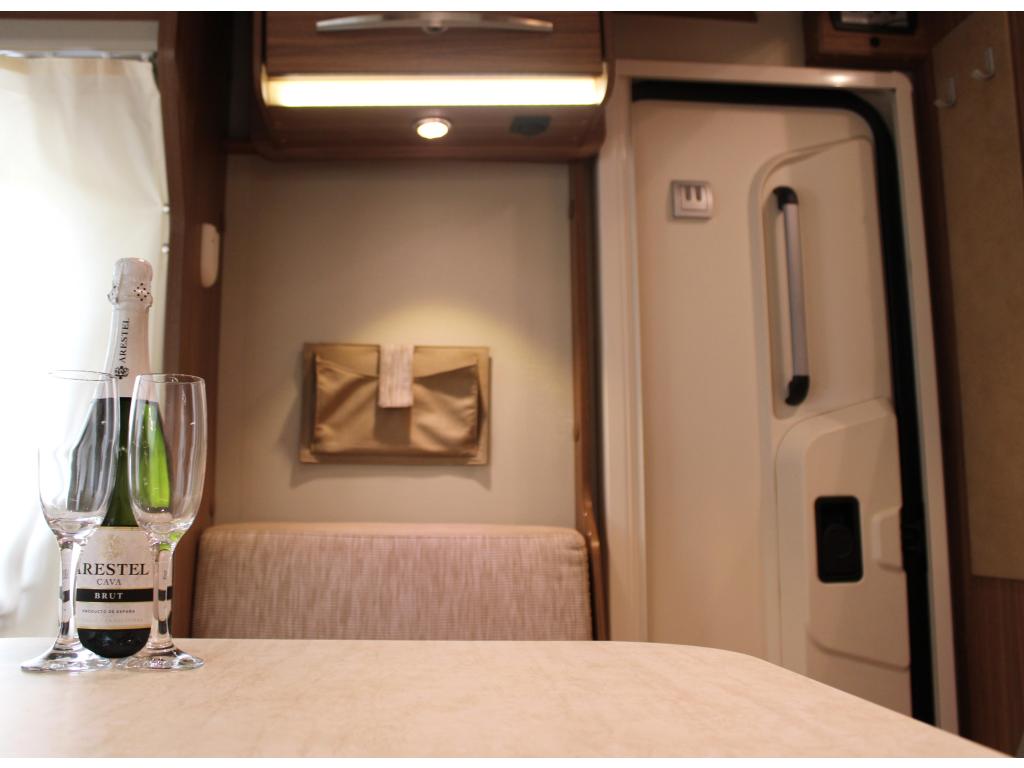 Carado –  T449 Queensbed Hefbed foto-detail