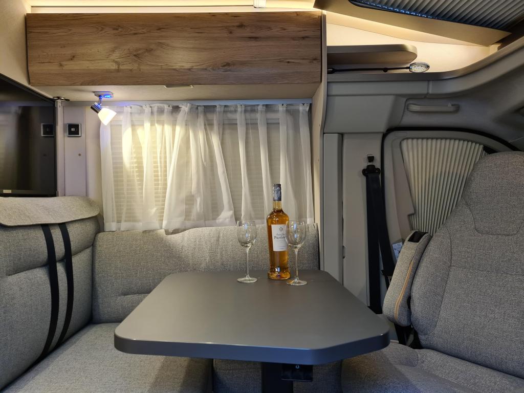 Hymer –  EX 580 T Lengtebedden, dakairco foto-detail