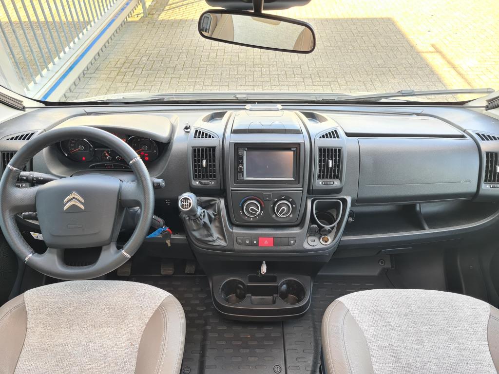 LMC –  Breezer V 643 G foto-detail