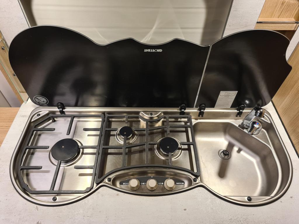 LMC –  Breezer V 643 G foto-detail