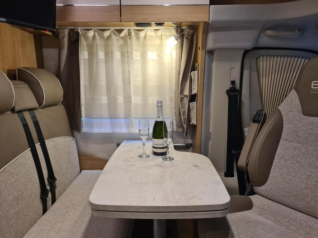 LMC –  Breezer V 643 G foto-detail