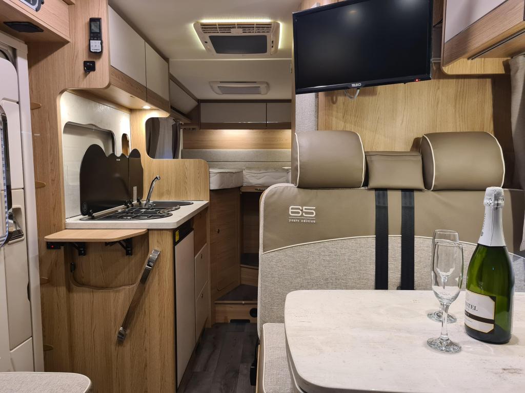 LMC –  Breezer V 643 G foto-detail
