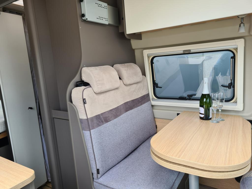 LMC –  Innovan 600 Dwarsbed/Nieuwstaat foto-detail