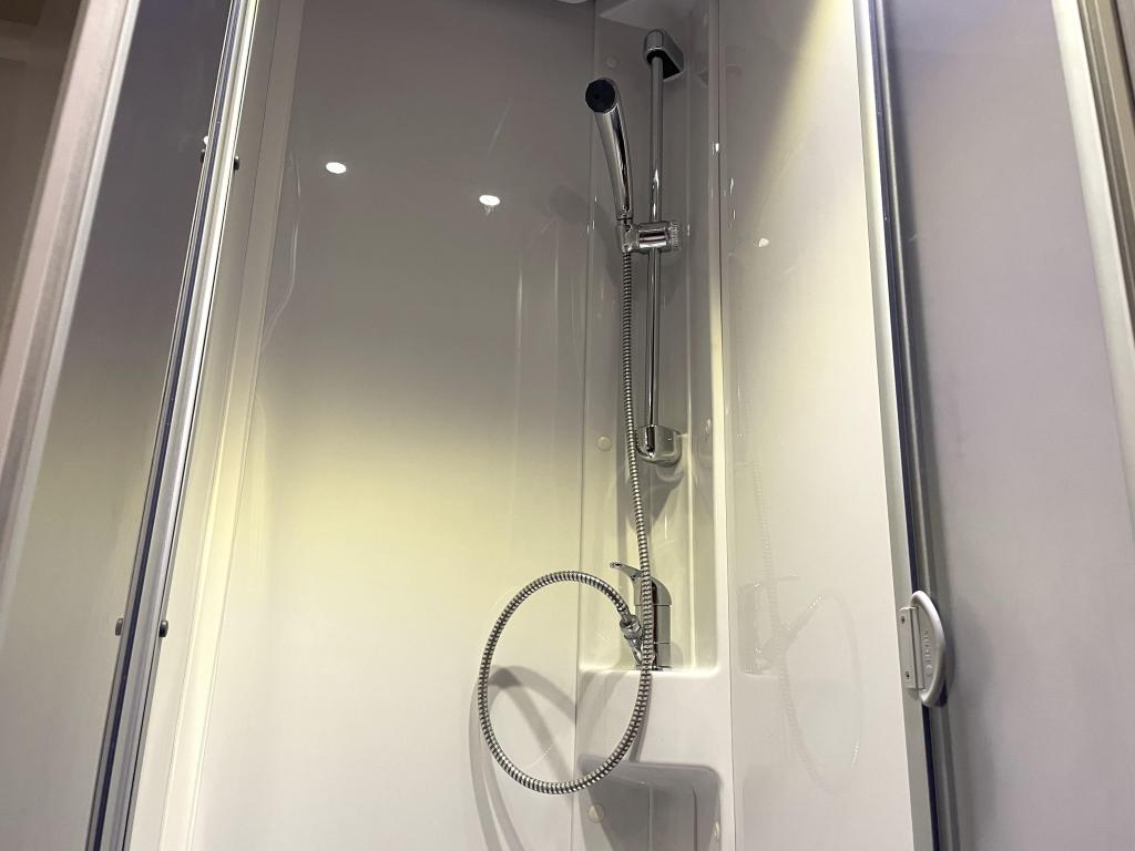 Carado –  T 6900 QB foto-detail