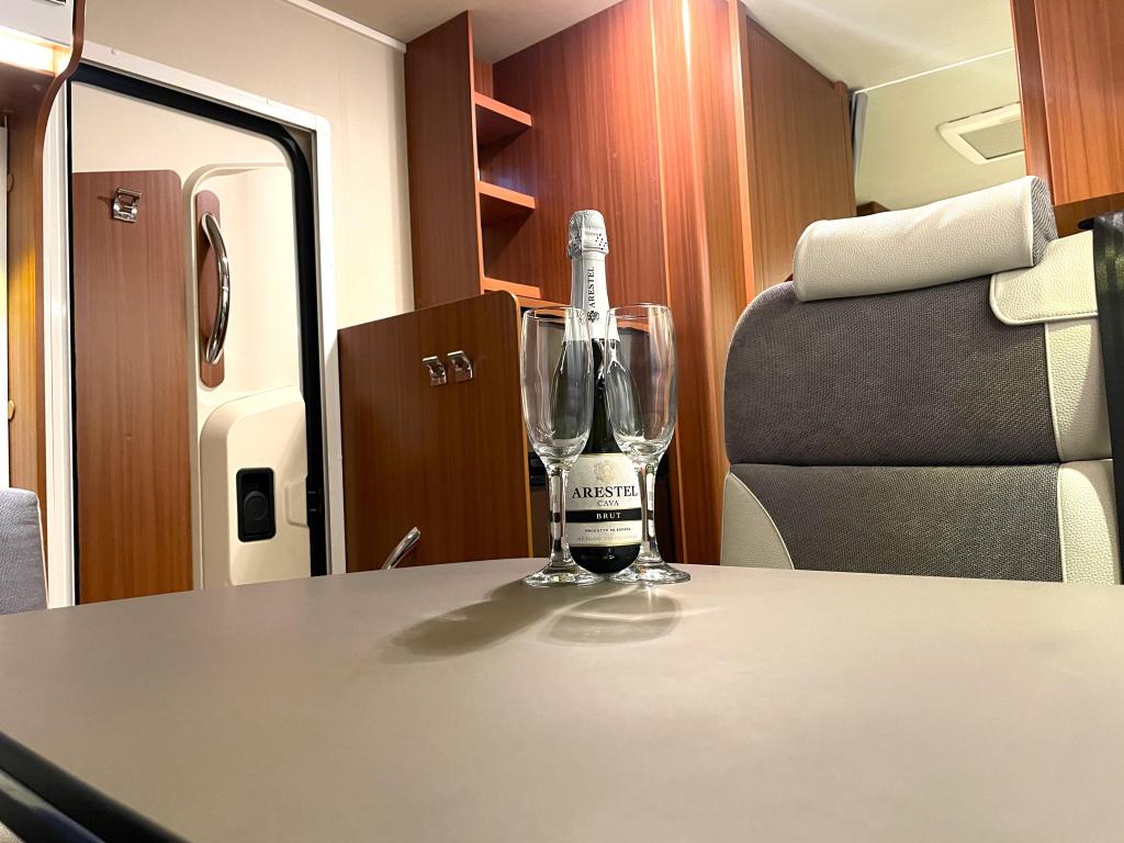 Carado –  T 6900 QB foto-detail