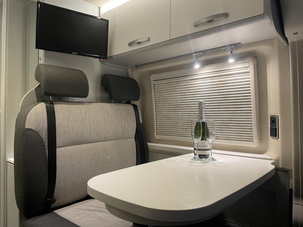 Hymer –  Free 600 Campus Hefdak/automaat/dieselvw. foto-detail