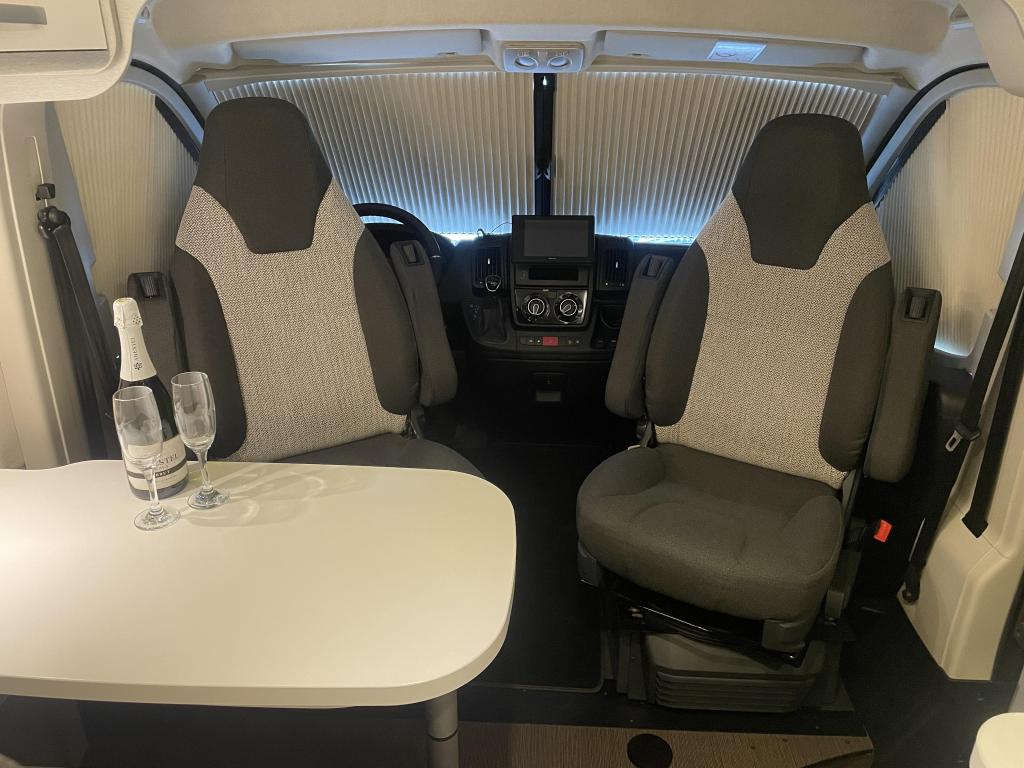 Hymer –  Free 600 Campus Hefdak/automaat/dieselvw. foto-detail