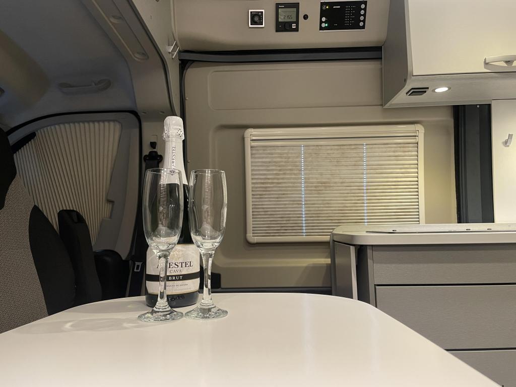 Hymer –  Free 600 Campus Hefdak/automaat/dieselvw. foto-detail