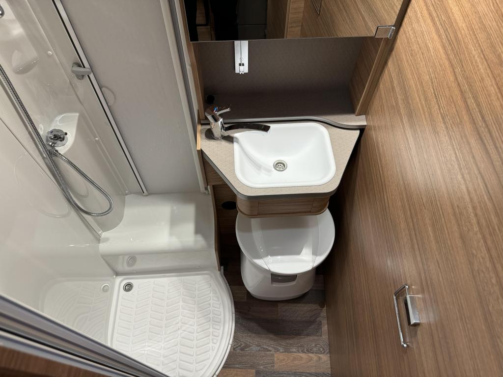Knaus –  Weinsberg 640 foto-detail