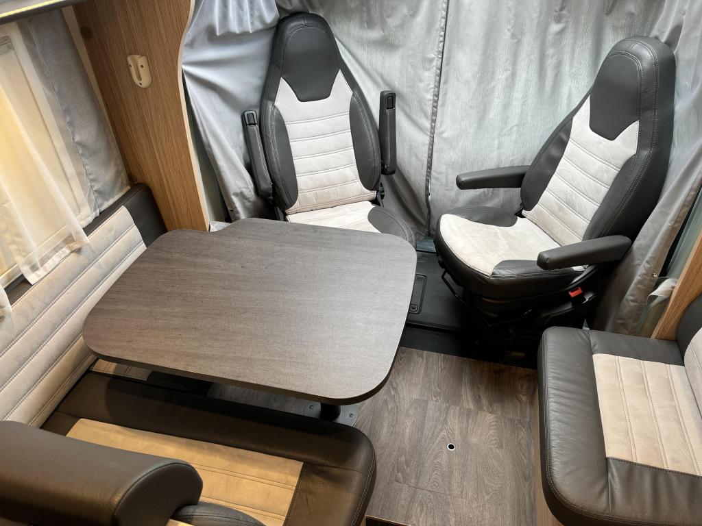 Sunlight –  T68 Lengtebedden / Hefbed foto-detail