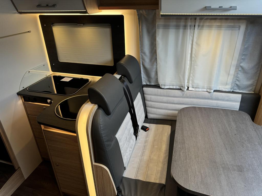 Sunlight –  T68 Lengtebedden / Hefbed foto-detail