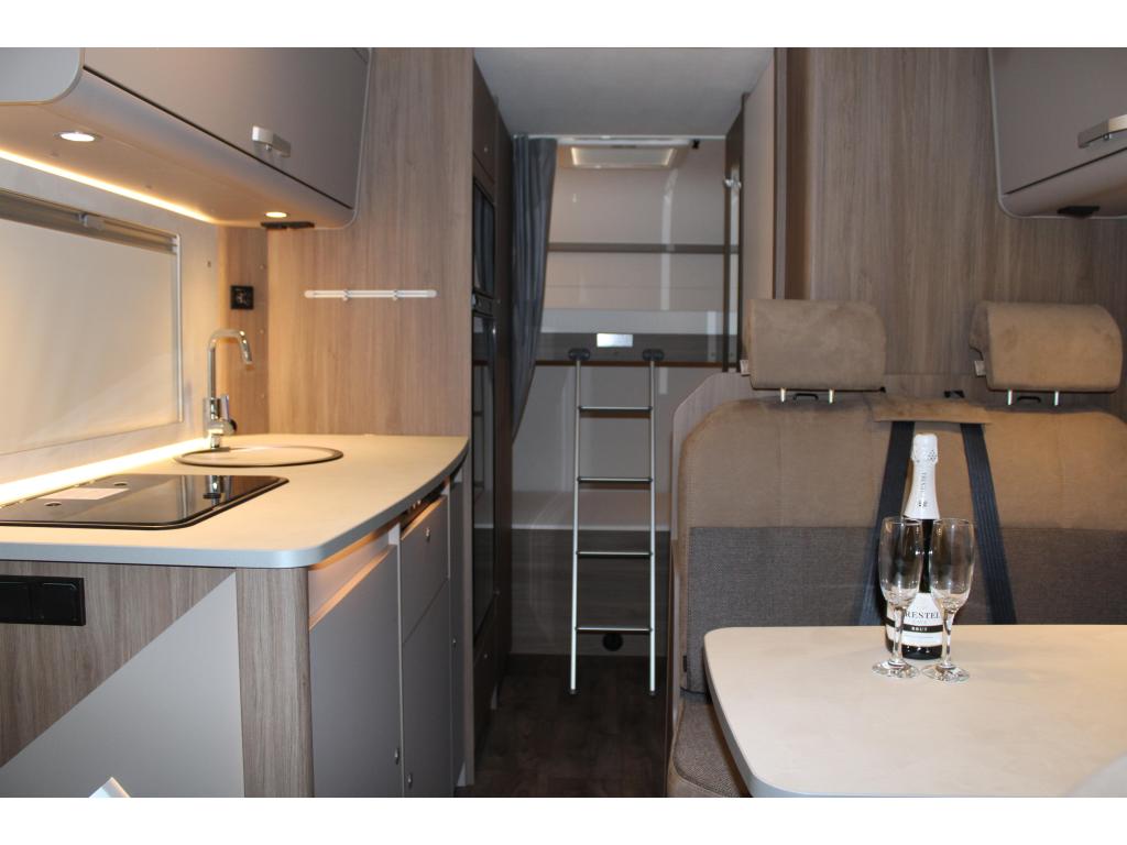 Carado –  A361 6 persoons / Zeer compact foto-detail