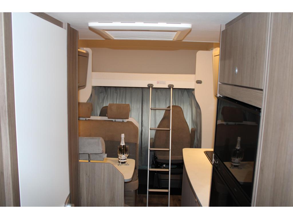 Carado –  A361 6 persoons / Zeer compact foto-detail