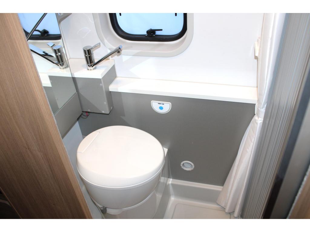Adria –  Twin 600 SPT Automaat 6.00 mtr! foto-detail