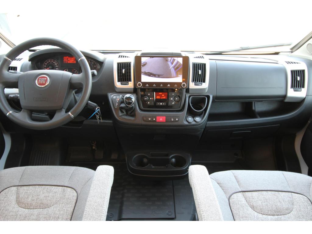 Malibu –  Charming Coupe 640 LE 640 LE foto-detail