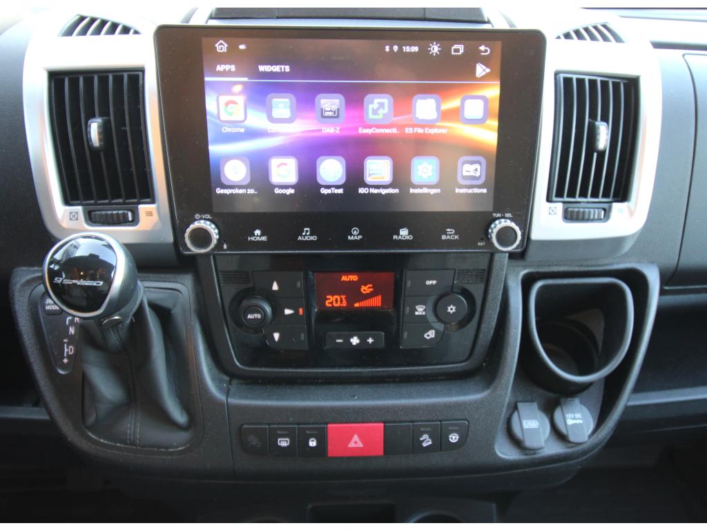 Malibu –  Charming Coupe 640 LE 640 LE foto-detail