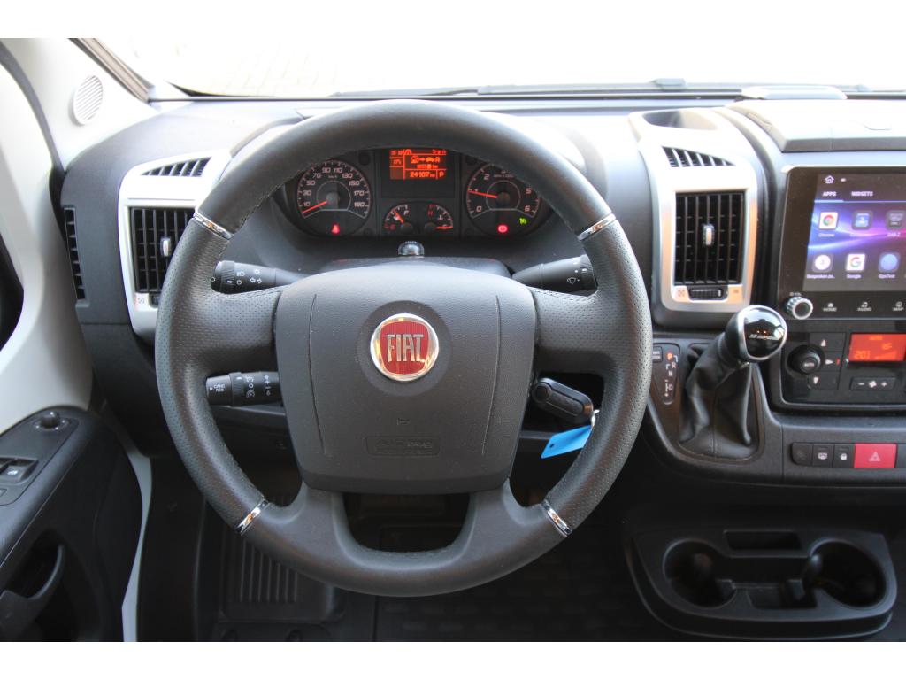 Malibu –  Charming Coupe 640 LE 640 LE foto-detail