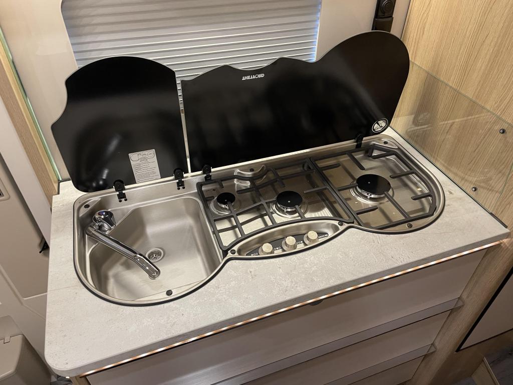 LMC –  Cruiser Comfort 662 foto-detail